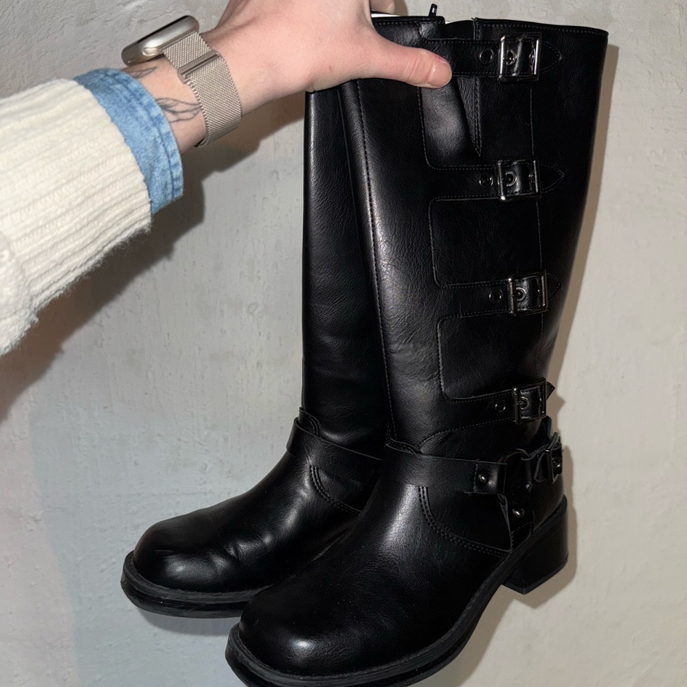 NWOT Black mid calf moto boots